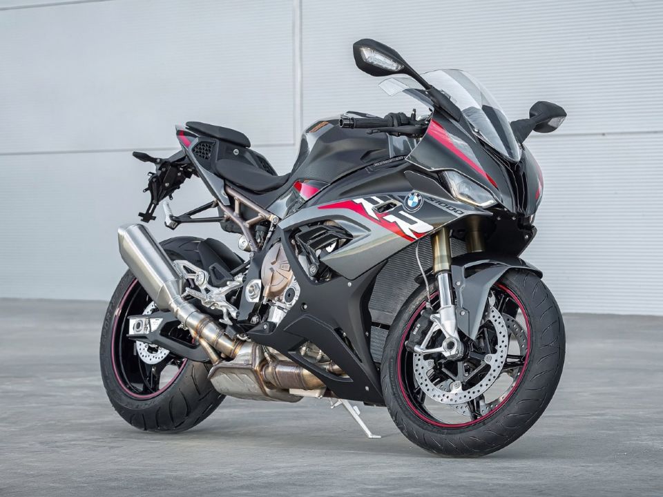 BMW S 1000 RR é uma das motos mais potentes do Brasil